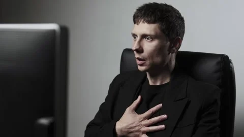 Man experiencing panic attack at work office stress anxiety mental health crisis Video stock 317945546