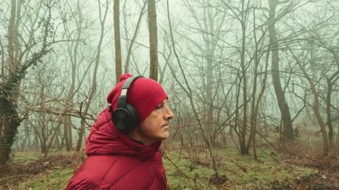 Man Exploring Mystical Misty Woods Nature Mood 스톡 동영상 331127420