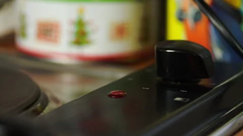 Man Fingers Setting The Level Of Temperature On An Old Electric Stove Stock Footage 63160100