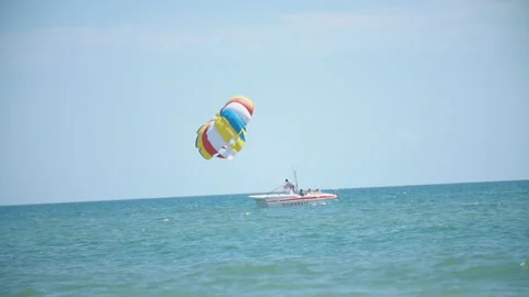 Man flies by parachute Stock Footage 121531671