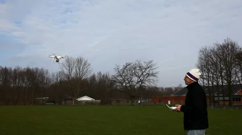 Man flying with a DJI drone Video stock 35859130