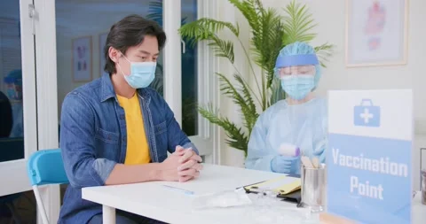 Man gets vaccination Stock Footage 160267131