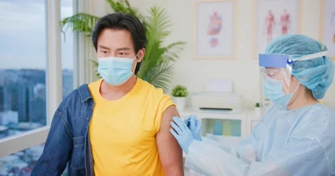 Man gets vaccination Stock Footage 160920957