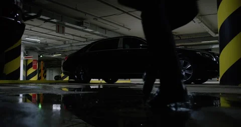 Man getting into the car Stock Footage 86512556