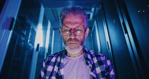 Man With Glasses Analyzing Computer Screen 스톡 동영상 276202220