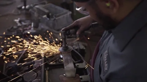 Man Grinding 5th Wheel Video stock 84685361