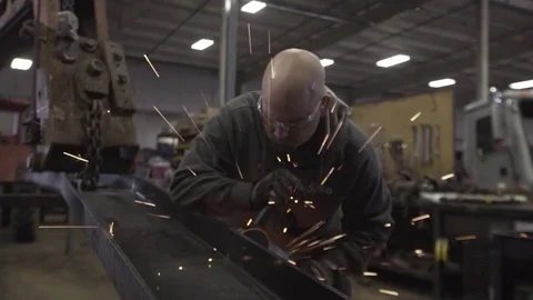 Man Grinds Through a Beam Video stock 84739383