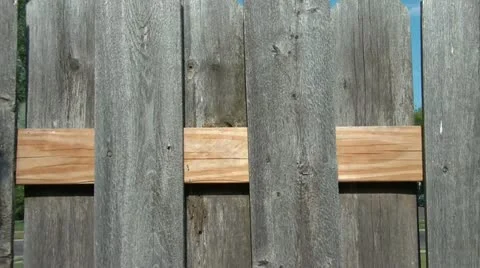 Man Hammering in Nail Vidéo 12597204