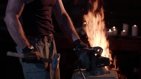 Man Hammering Pipe - Static 库存影片 158069499