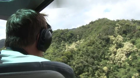 Man in Helicopter Видео 5295344