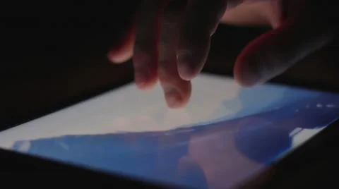 Man holding digital tablet, closeup Stock-Footage 67552100
