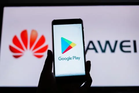 A man holds an android-smartphone Foto stock