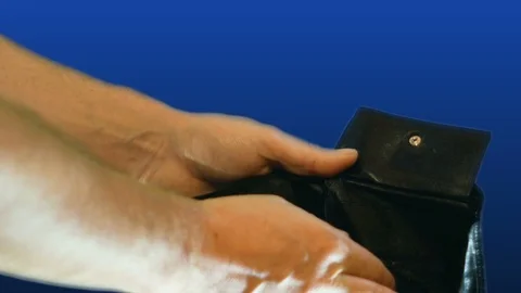Man holds a wallet, opens it and there is no money in it, footage suitable for Stock-Footage 111620610