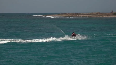 Man on jet ski 스톡 동영상 161785001