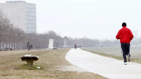 Man  jogging  库存影片 1180555