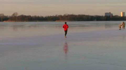 Man jogging on ice 2 Video stock 321931