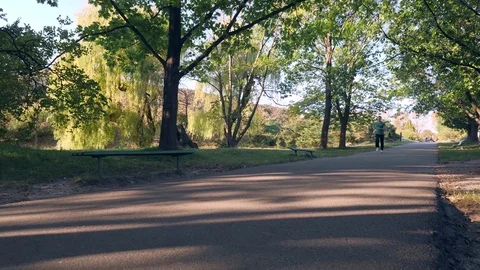 Man jogging in park Video stock 82062977