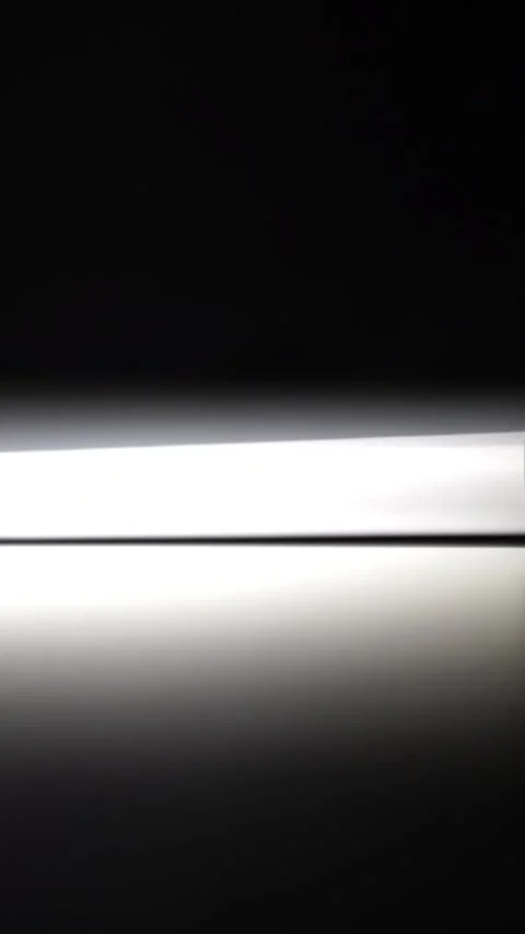 Man journaling thoughts into notebook Vídeo Stock 304115502