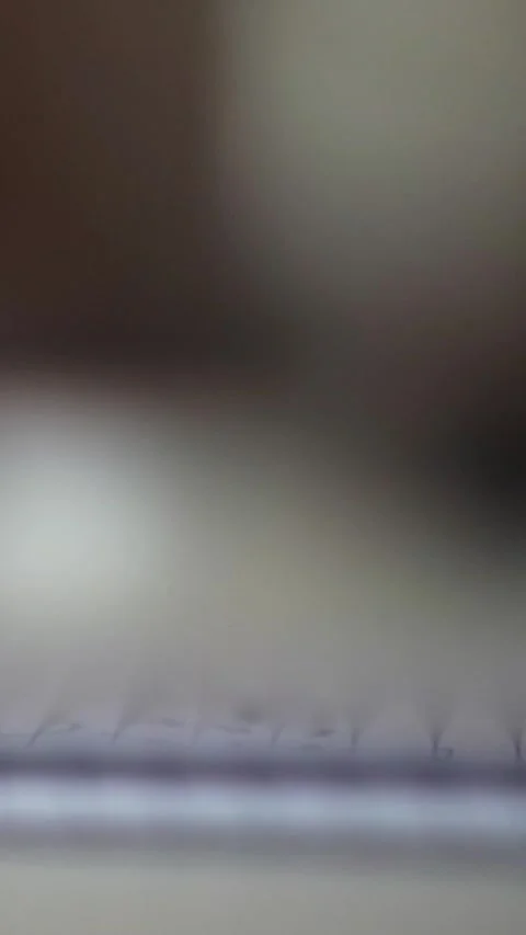 Man journaling thoughts into notebook Vídeos de archivo 304116153