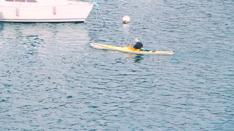 Man with kayak Stock Footage 48967078