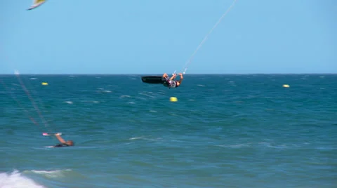 Man kite surfing Vidéo 25419896