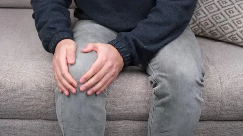 Man knee pain Stock Footage 261973075