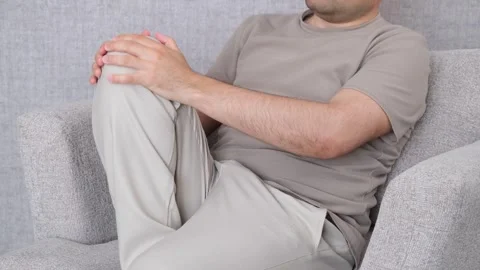 Man knee pain Stock Footage 277270094