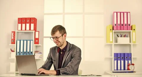 Man with laptop computer work in office, web developer concept Foto stock