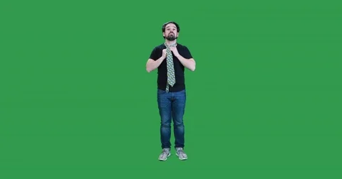 Man learning to tie a tie gets swarmed by bees Stock-Footage 83630118