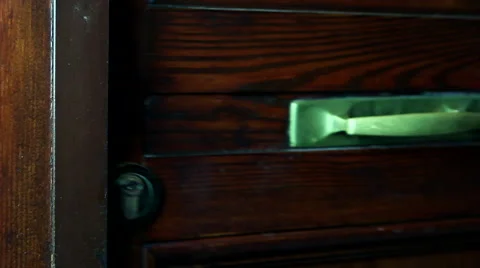 Man leaving home Vídeo Stock 44526985