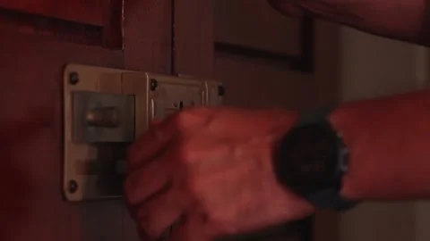 Man locking the retro door. 库存影片 255238463