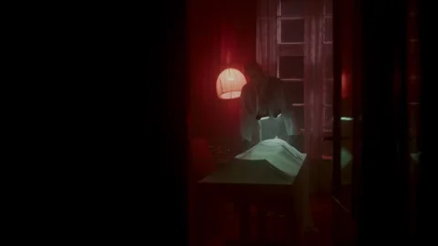 A man looking at the corpse on the table Vídeo Stock 259833380