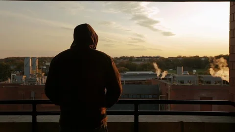 Man Looking over the City 스톡 동영상 121487436