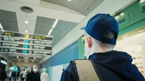 Man looks at information board 库存影片 159303670