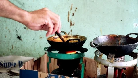 Man making batik in Yogyakarta Stock Footage 84535503