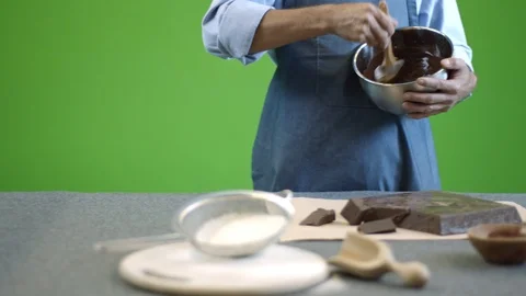 Man making chocolate- green screen 库存影片 92273751