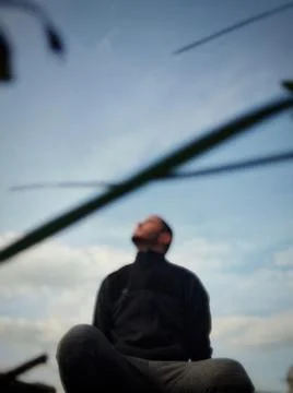 Man Meditating 库存照片