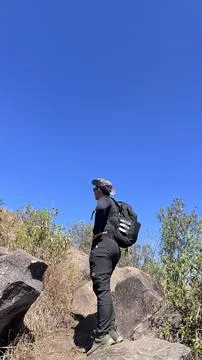 The man on the mountain peak 스톡 사진