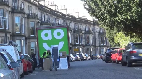 A man moving boxes Video stock 91143183