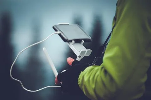Man operating a drone Fotos Stock