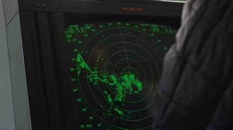 Man operating a radar machine 库存影片 67554015