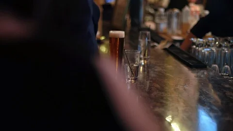 Man ordering a beer on a bar counter Stock-Footage 104665032