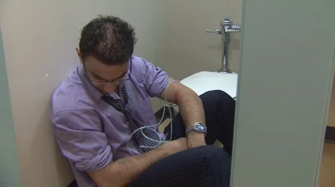 Man overdosed - BONUS: extra shot Stock Footage 479708