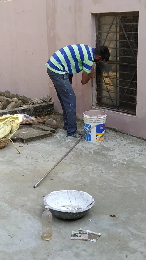 A man is paint on the wall. Stock Footage 145078178