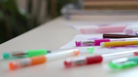 Man painting sitting at the table. Stock-Footage 252857999