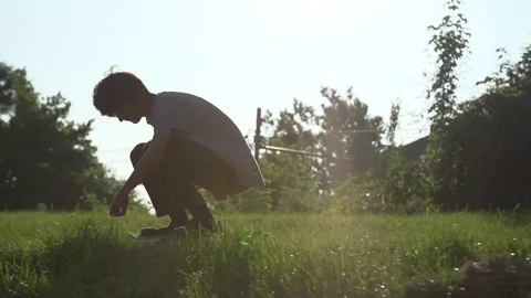 Man performing skating trick at park in slow motion Video stock 71558274