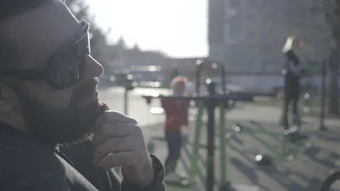 Man with phone  Stock-Footage 141672452