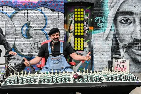 Man playing chess Stock Photos