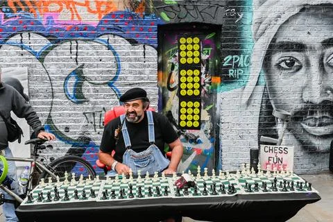 Man playing chess Stock Photos