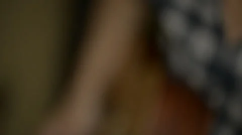 Man playing classical guitar 库存影片 32502164